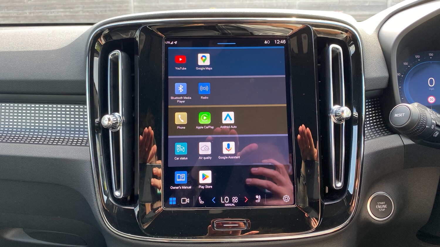 Used Volvo XC40 2025 for sale - 76653326: Photo 27