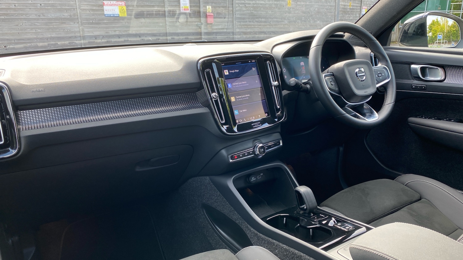 Used Volvo XC40 2025 for sale - 76653326: Photo 4