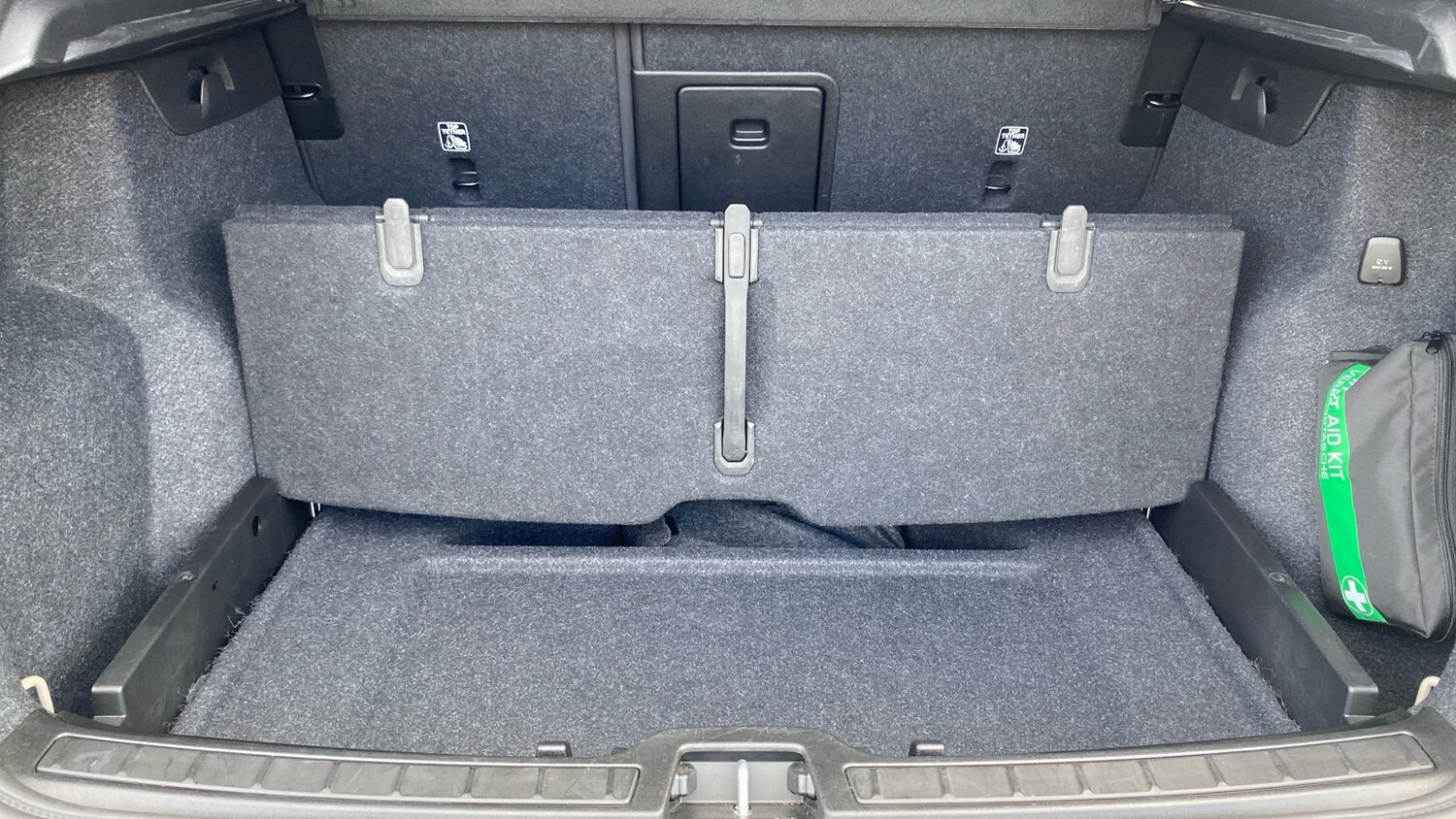 Used Volvo XC40 2025 for sale - 76653326: Photo 41