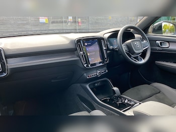 Used Volvo XC40 2025 for sale - 76653326: Photo