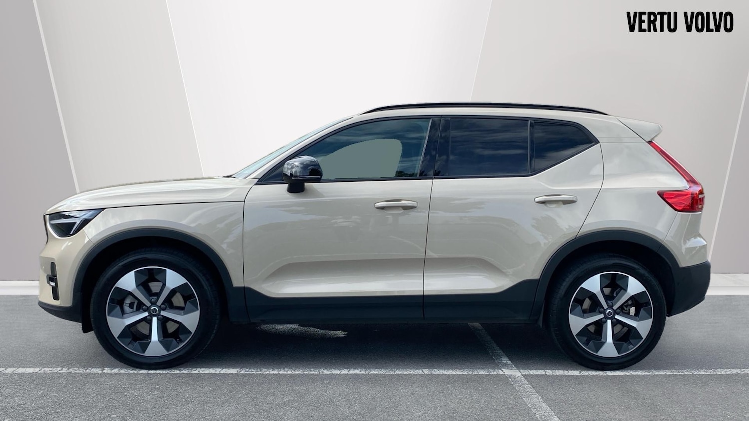 Used Volvo XC40 2025 for sale - 76653326: Photo 8