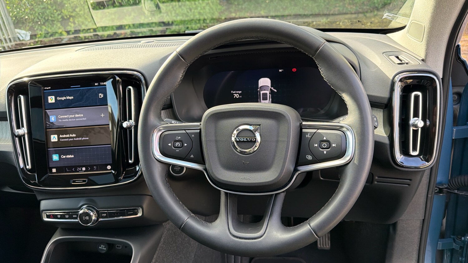 Used Volvo XC40 2023 for sale - 77760512: Photo 10