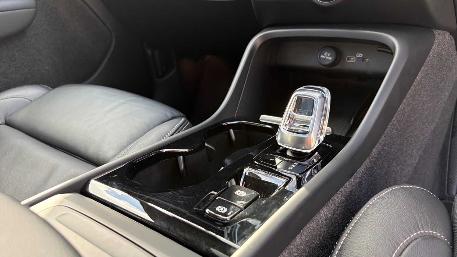 Used Volvo XC40 2023 for sale - 77760512: Photo 25