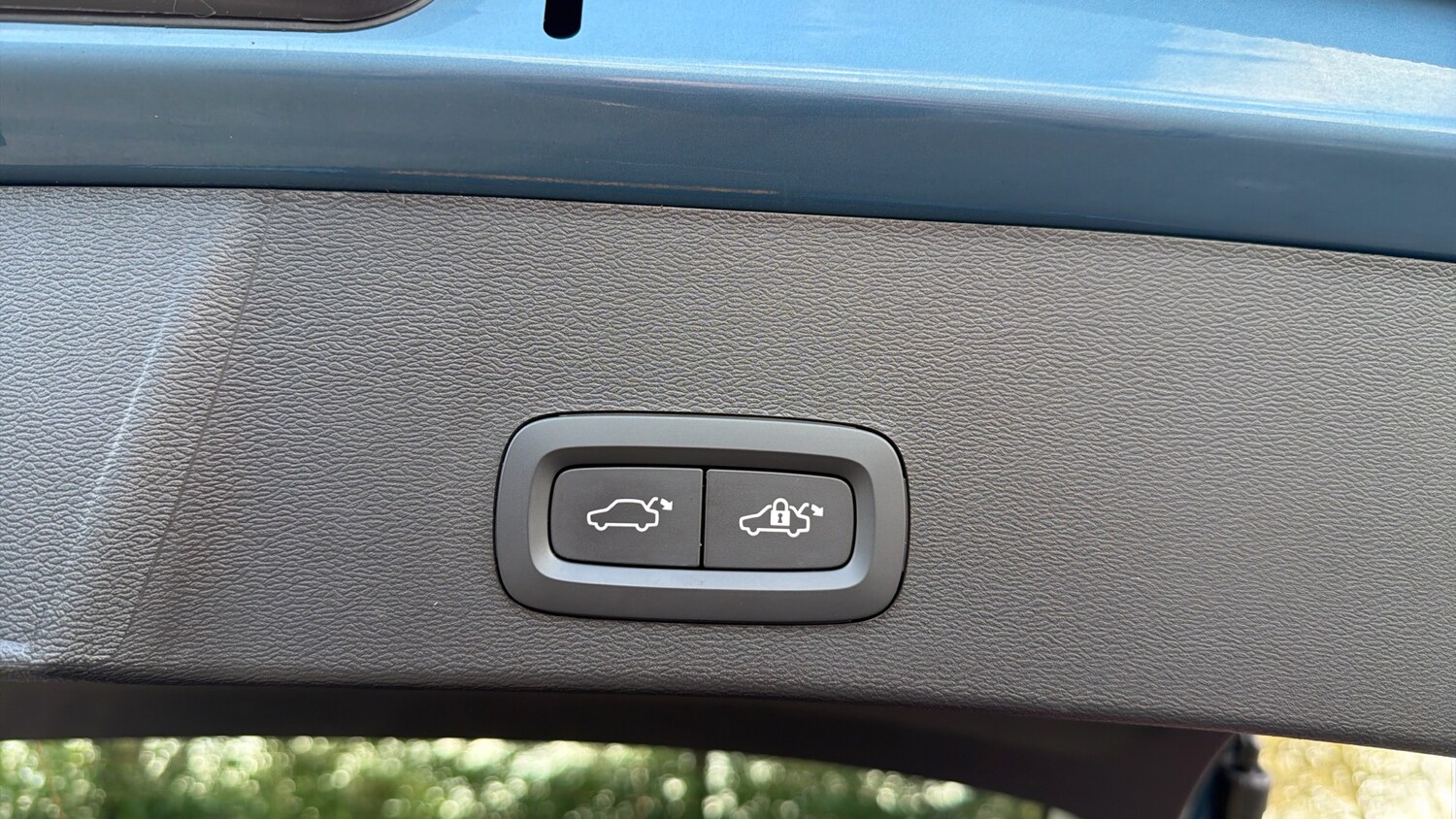 Used Volvo XC40 2023 for sale - 77760512: Photo 32