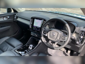 Used Volvo XC40 2023 for sale - 78253985: Photo