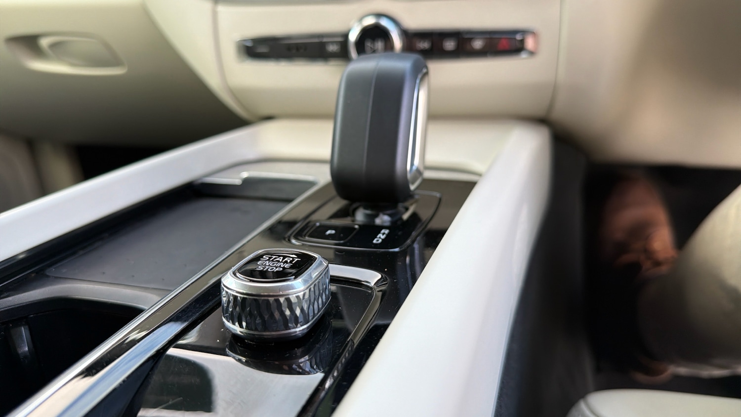 Used Volvo XC60 2023 for sale - 77404465: Photo 24