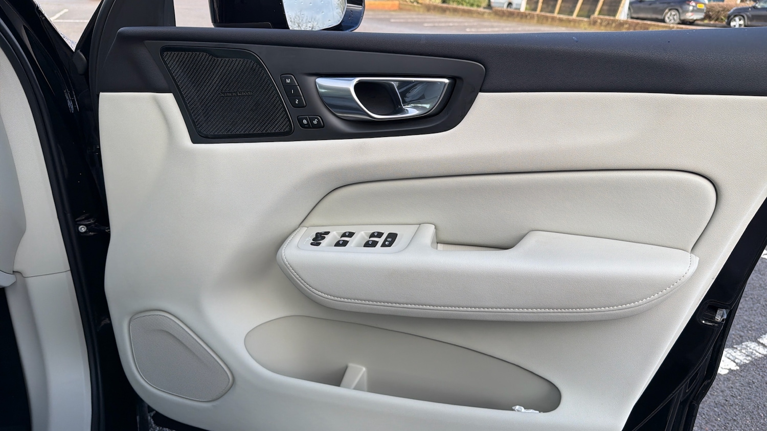 Used Volvo XC60 2023 for sale - 77404465: Photo 27