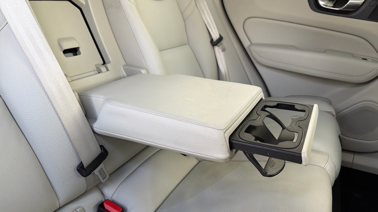 Used Volvo XC60 2023 for sale - 77404465: Photo 30