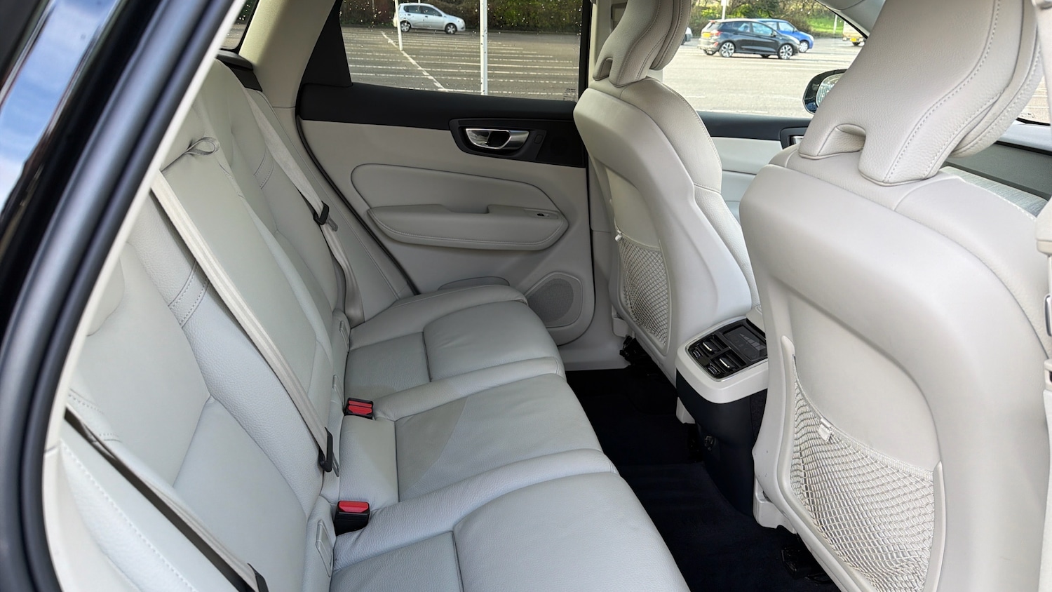 Used Volvo XC60 2023 for sale - 77404465: Photo 6