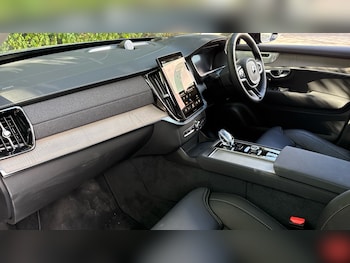 Used Volvo XC90 2025 for sale - 77459625: Photo