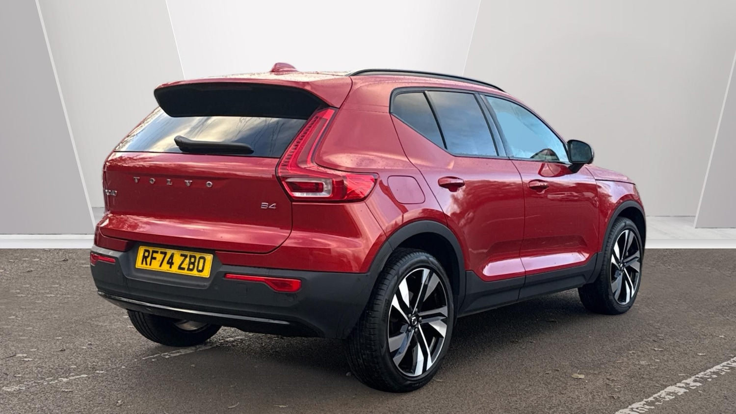Used Volvo XC40 2025 for sale - 76725509: Photo 2