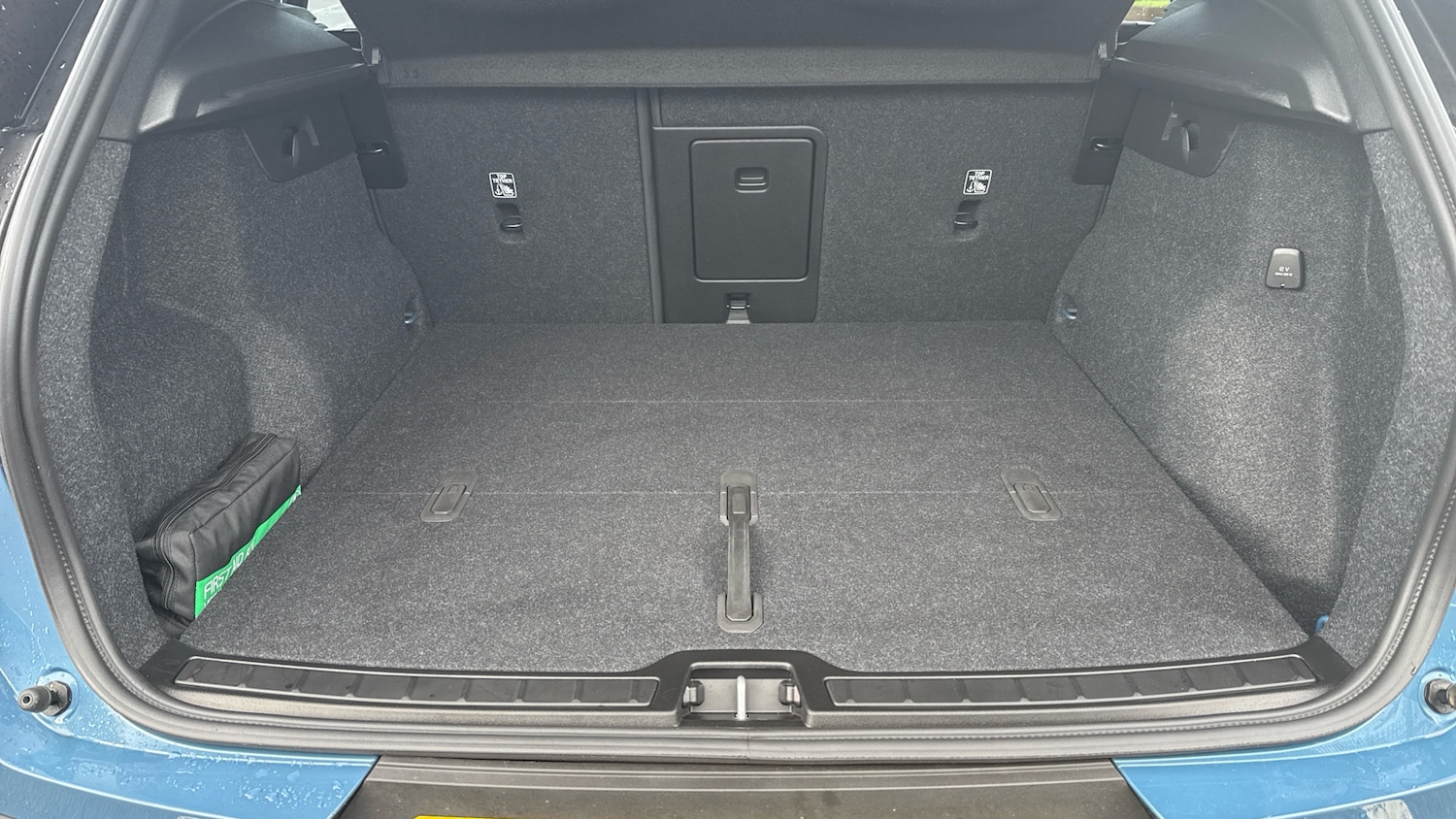 Used Volvo XC40 2024 for sale - 76653249: Photo 13