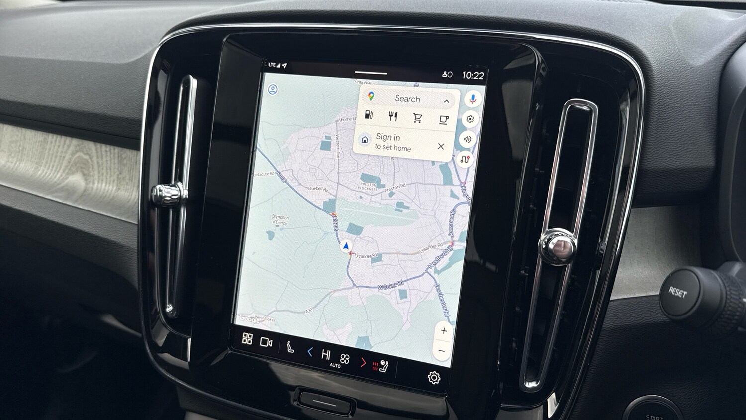 Used Volvo XC40 2024 for sale - 76653249: Photo 16