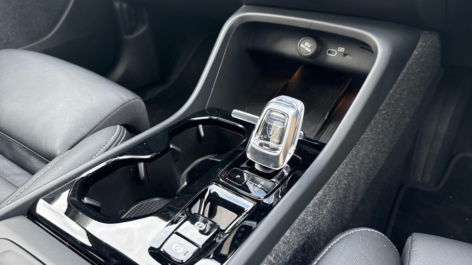 Used Volvo XC40 2024 for sale - 76653249: Photo 24