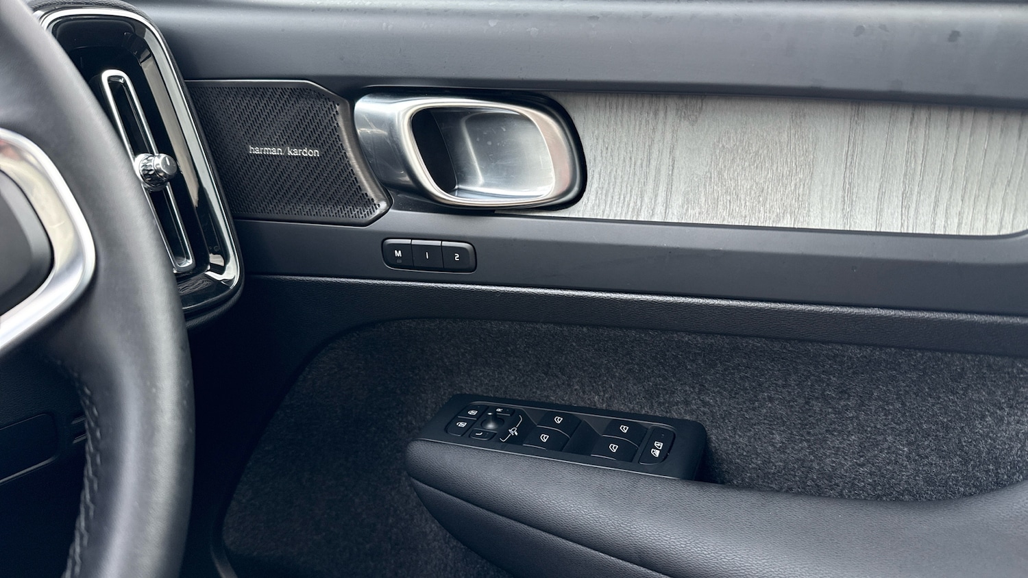 Used Volvo XC40 2024 for sale - 76653249: Photo 27