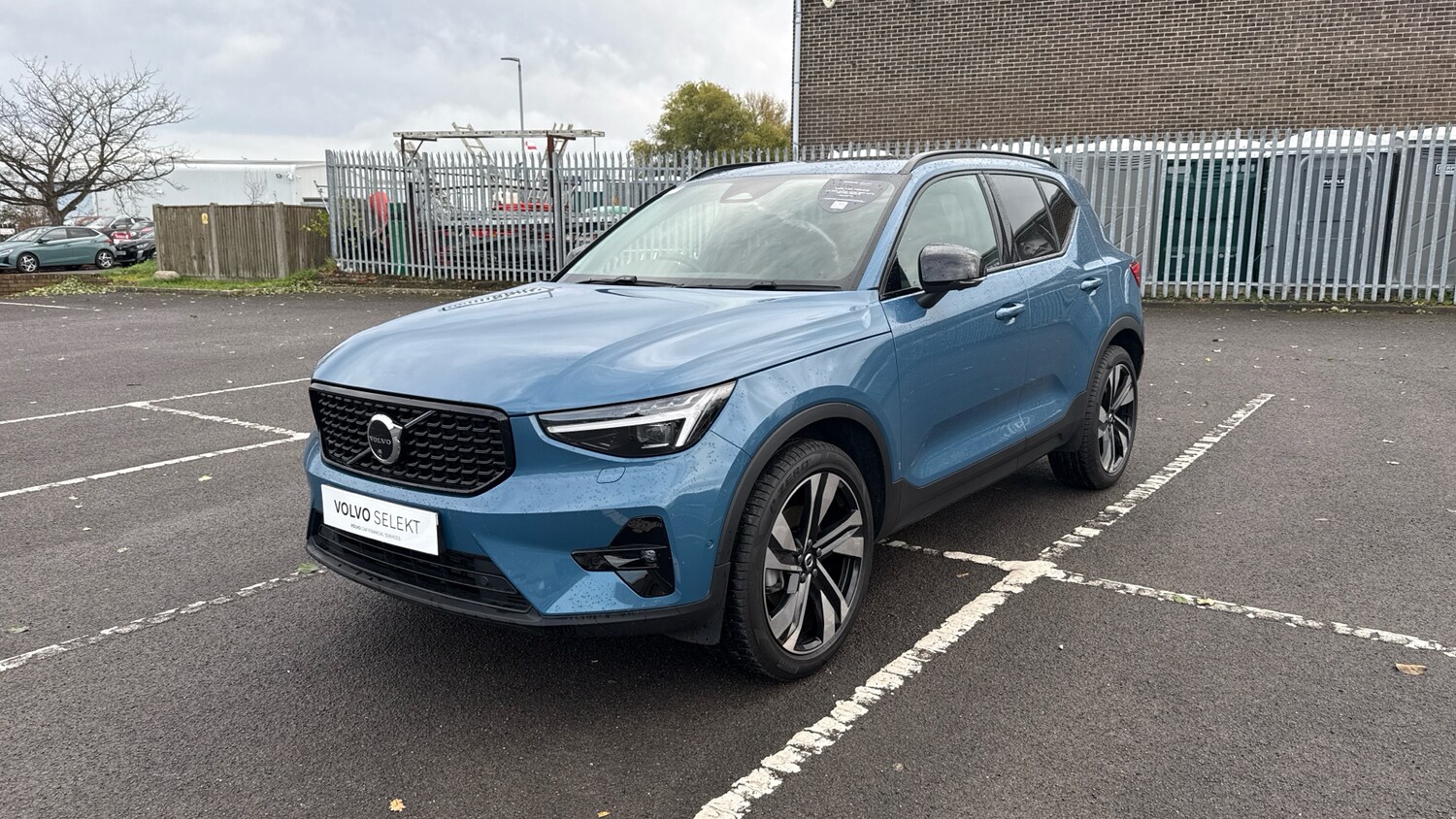 Used Volvo XC40 2024 for sale - 76653249: Photo 33