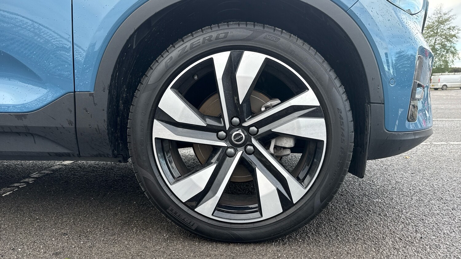 Used Volvo XC40 2024 for sale - 76653249: Photo 9