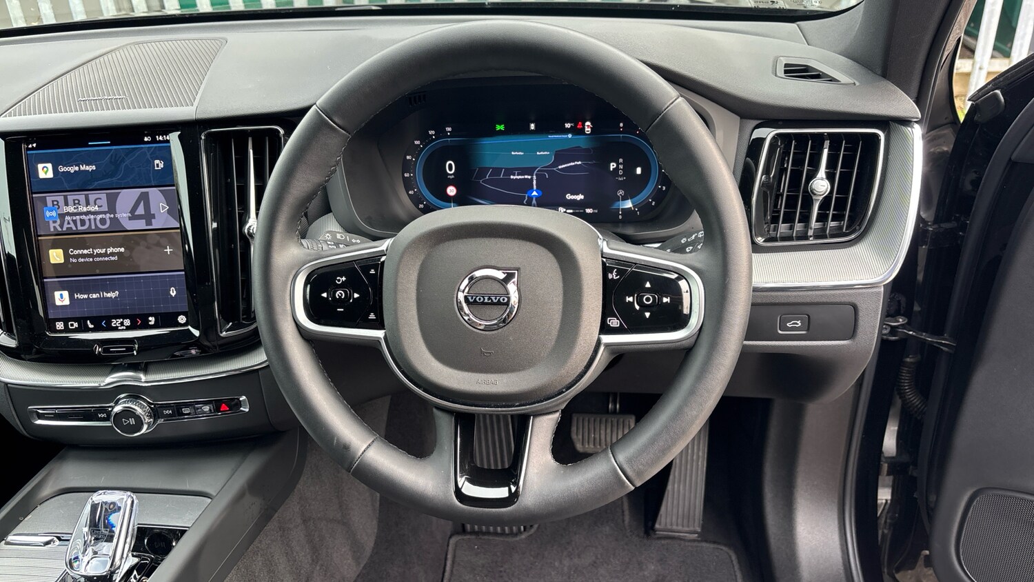 Used Volvo XC60 2025 for sale - 77716047: Photo 10