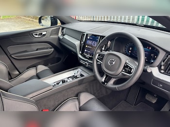 Used Volvo XC60 2025 for sale - 77716047: Photo