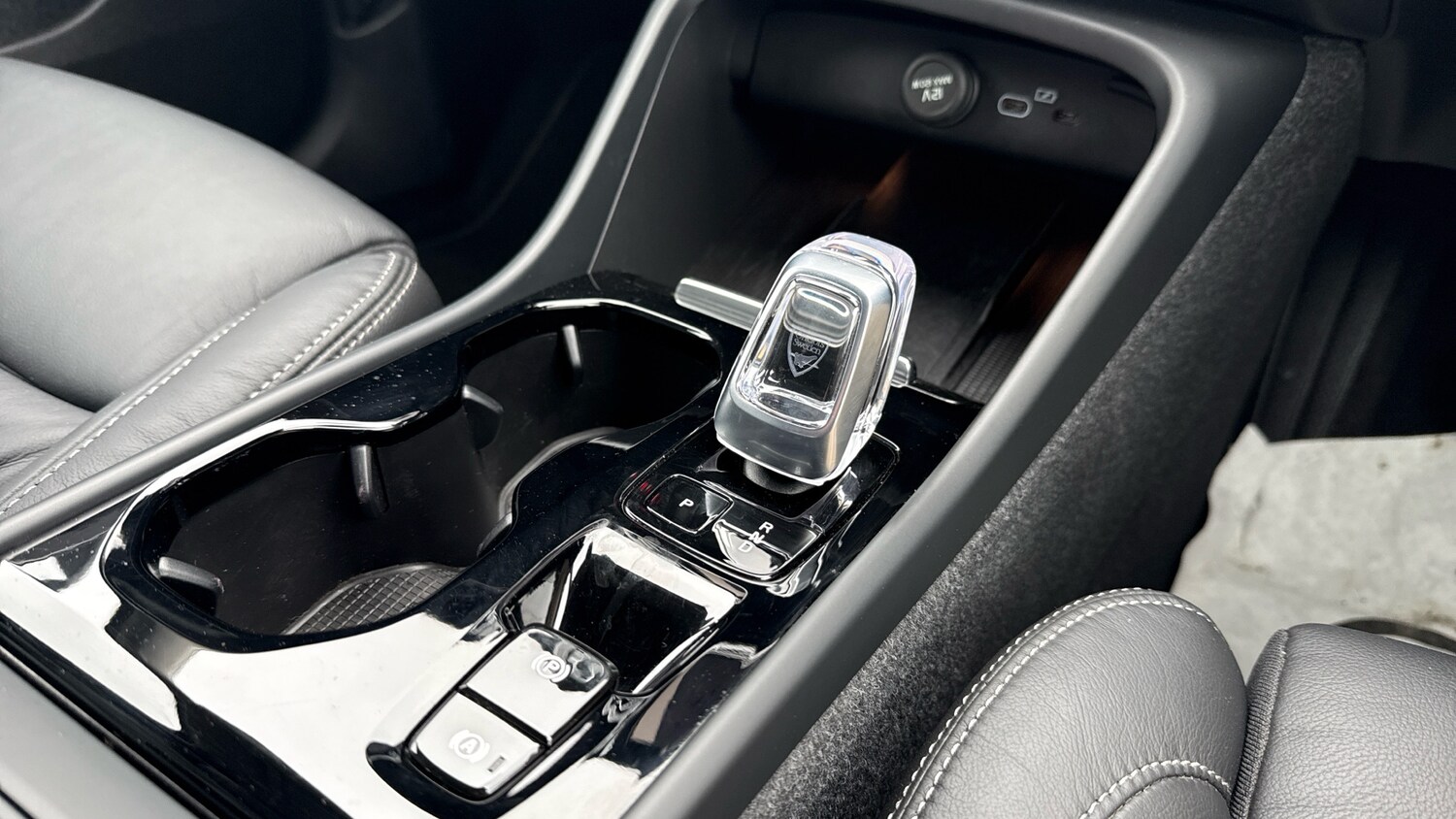 Used Volvo XC40 2023 for sale - 77965644: Photo 23