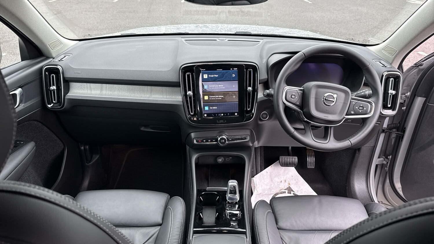 Used Volvo XC40 2023 for sale - 77965644: Photo 5