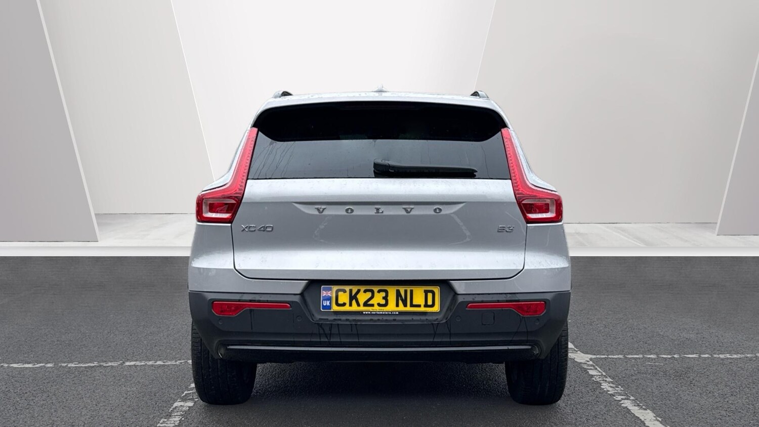 Used Volvo XC40 2023 for sale - 77965644: Photo 7