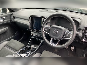 Used Volvo XC40 2018 for sale - 78657035: Photo