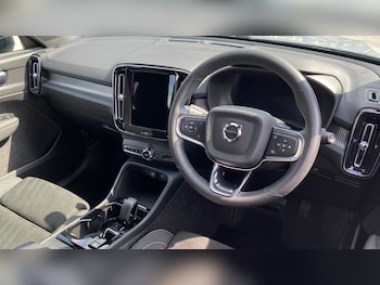 Used Volvo XC40 2024 for sale - 79295866: Photo