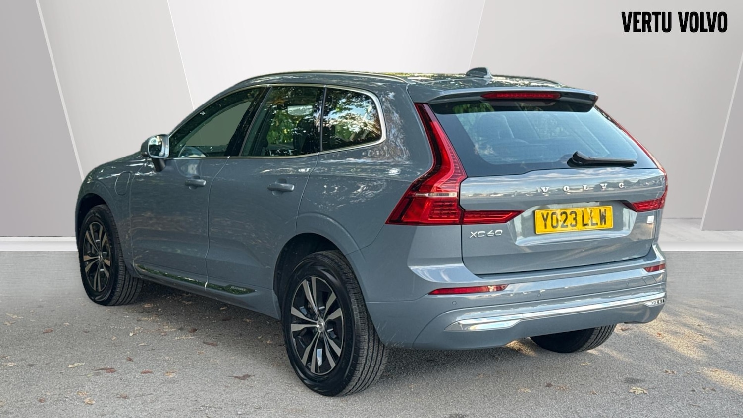 Used Volvo XC60 2023 for sale - 76653218: Photo 2