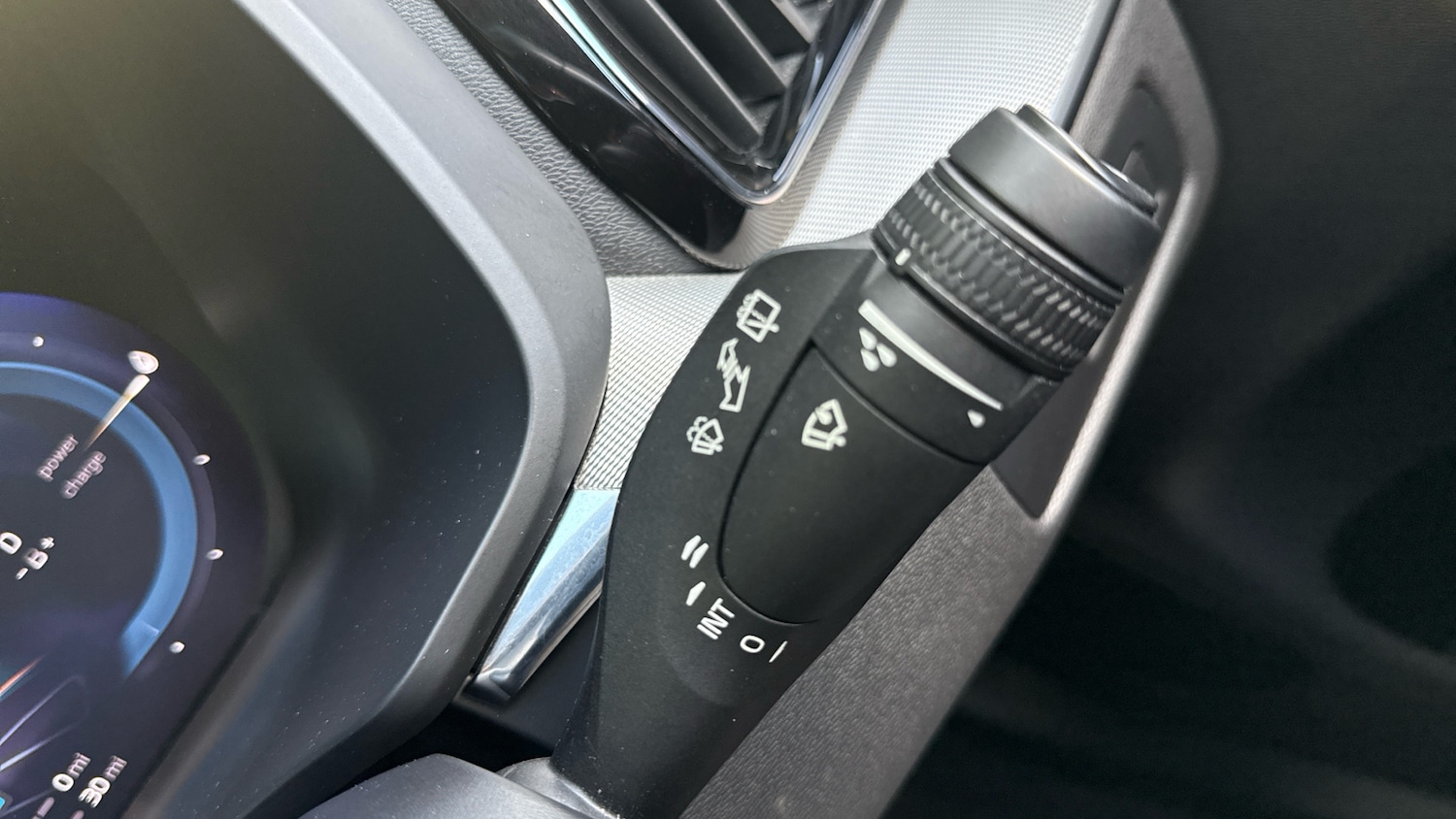 Used Volvo XC60 2023 for sale - 76653218: Photo 25