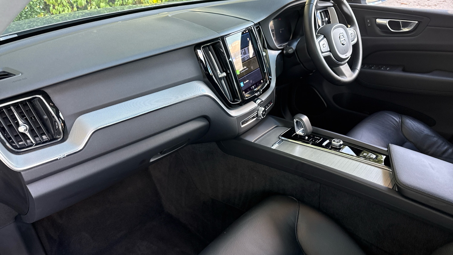 Used Volvo XC60 2023 for sale - 76653218: Photo 4