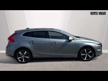 Used Volvo V40 2019 for sale - 74939016: Photo
