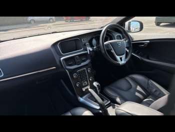 Used Volvo V40 2019 for sale - 74939016: Photo