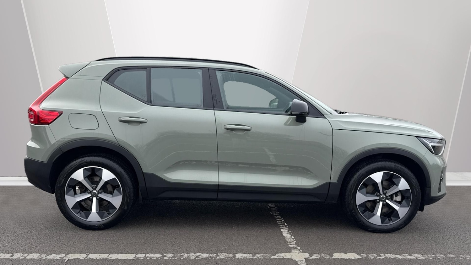 Used Volvo XC40 2024 for sale - 76653241: Photo 3