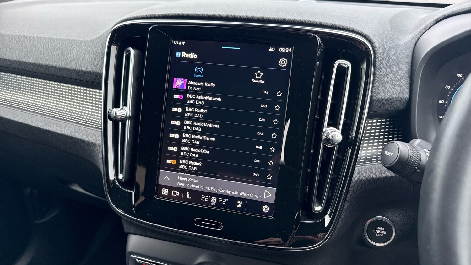 Used Volvo XC40 2024 for sale - 76653241: Photo 30