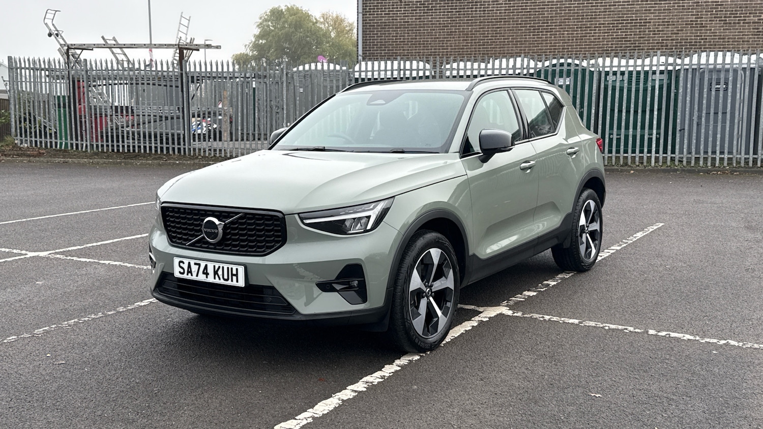 Used Volvo XC40 2024 for sale - 76653241: Photo 6