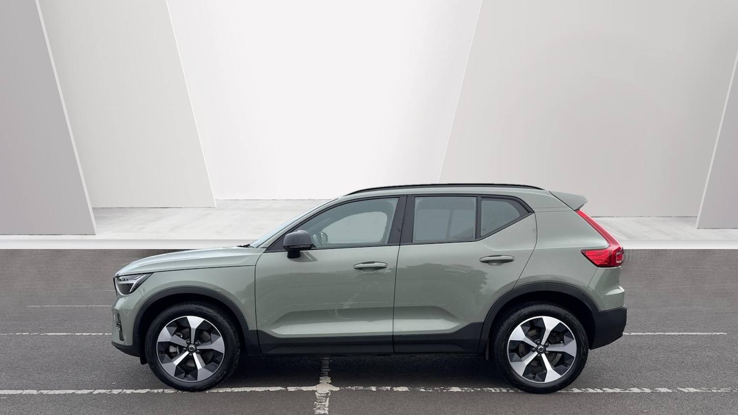 Used Volvo XC40 2024 for sale - 76653241: Photo 8