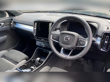 Used Volvo XC40 2026 for sale - 78633154: Photo