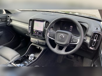 Used Volvo XC40 2026 for sale - 78459327: Photo