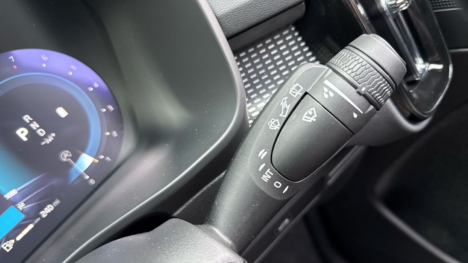 Used Volvo XC40 2025 for sale - 76653202: Photo 23