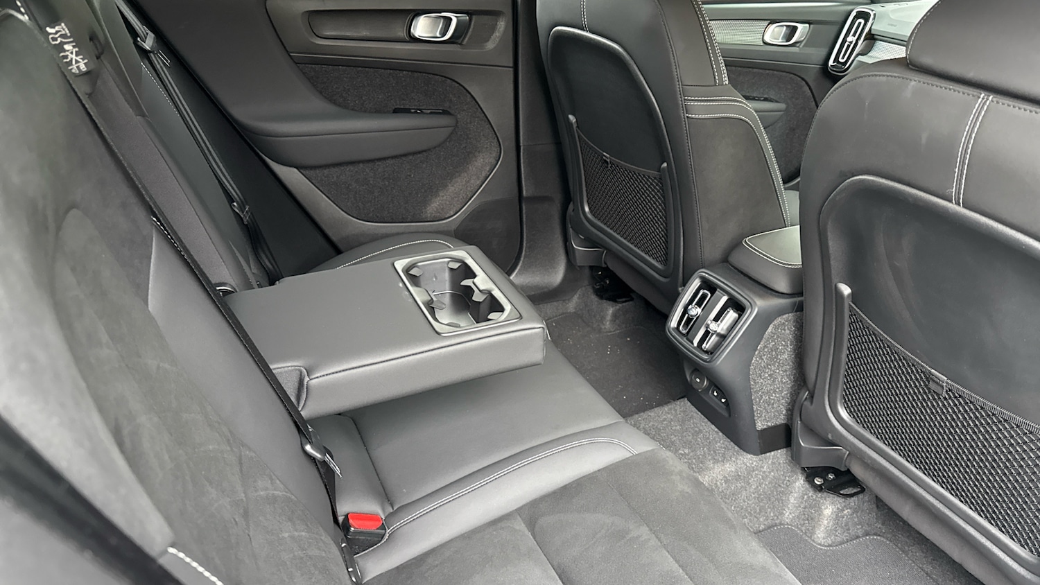 Used Volvo XC40 2025 for sale - 76653202: Photo 34