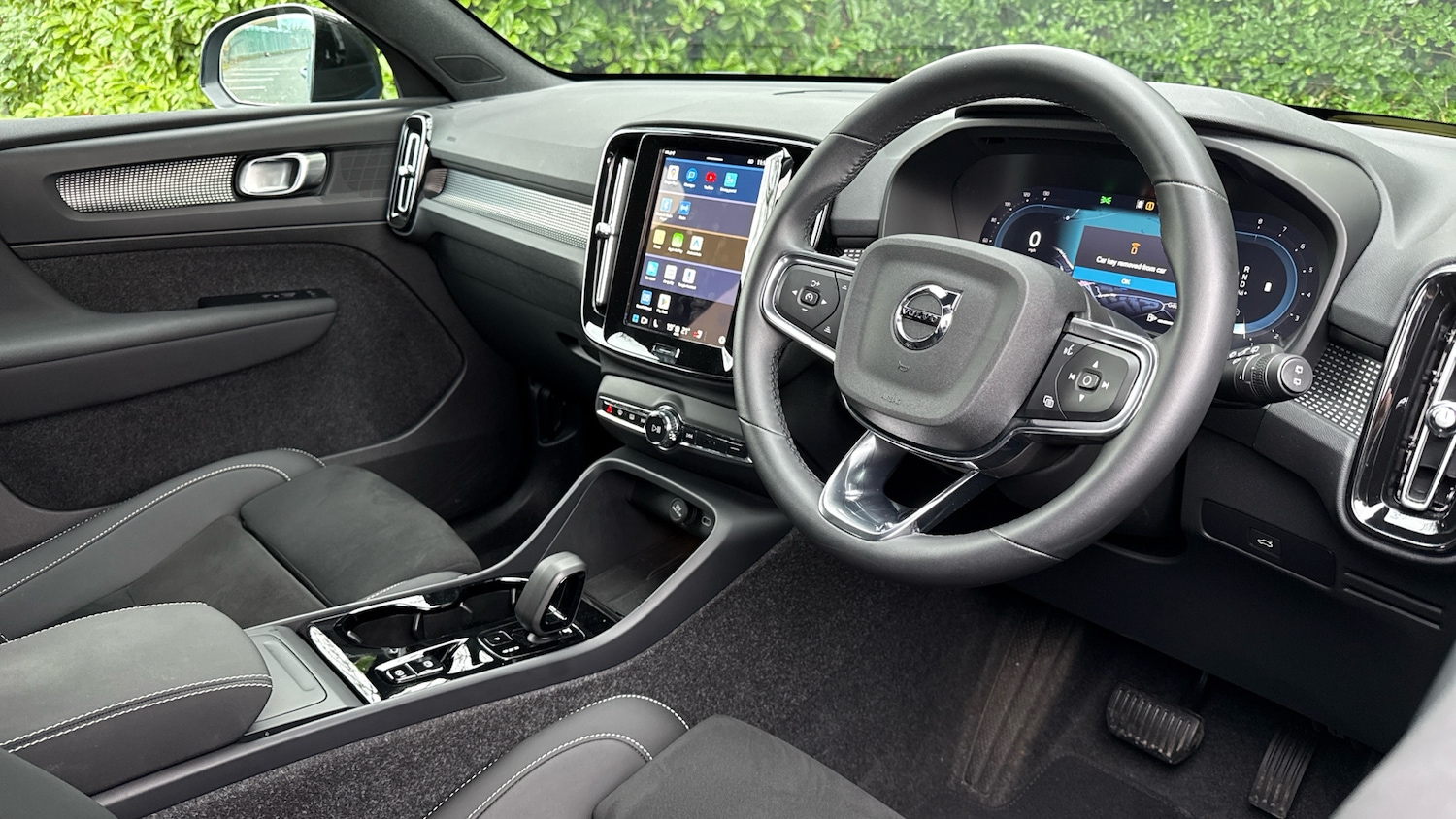 Used Volvo XC40 2025 for sale - 76653202: Photo 4