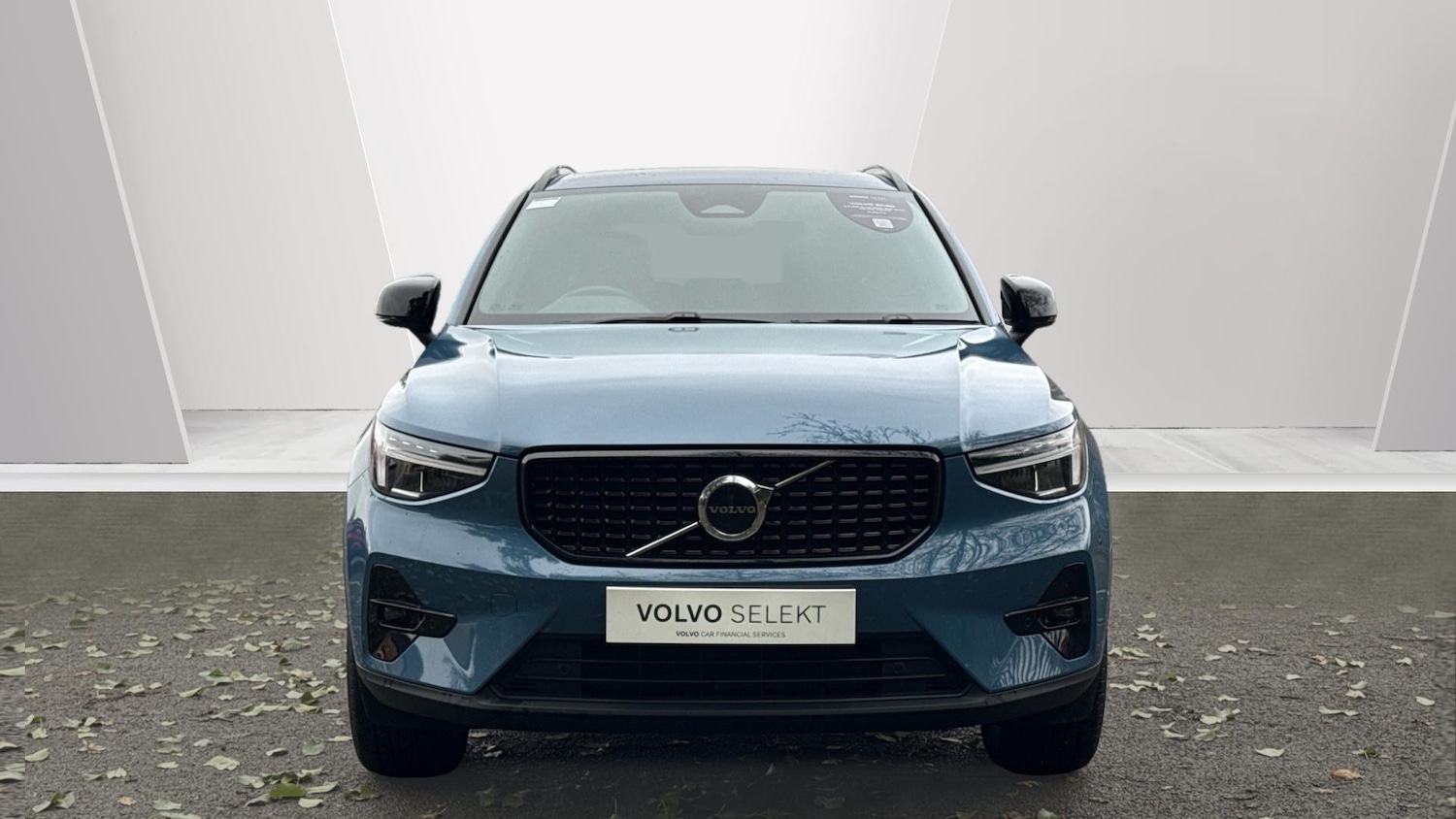 Used Volvo XC40 2025 for sale - 76653202: Photo 8