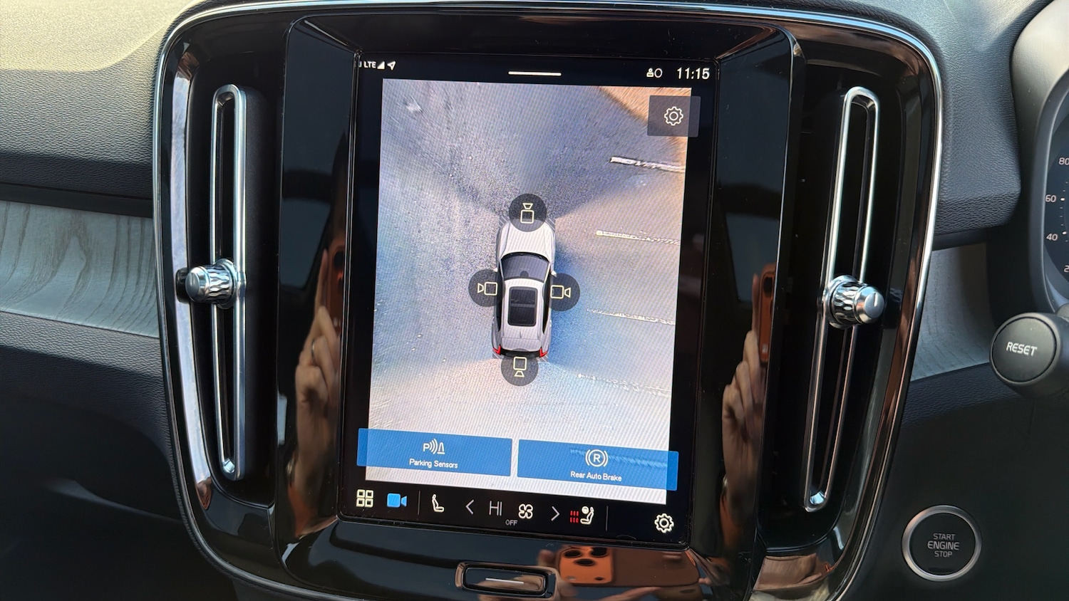 Used Volvo XC40 2025 for sale - 76879216: Photo 19