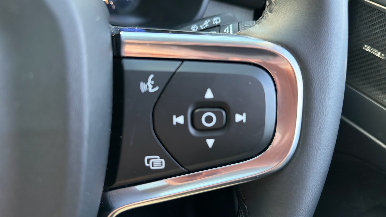 Used Volvo XC40 2025 for sale - 76879216: Photo 22