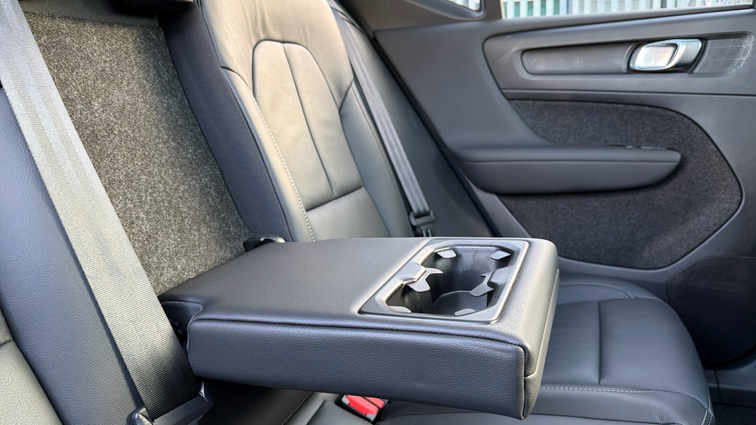 Used Volvo XC40 2025 for sale - 76879216: Photo 34