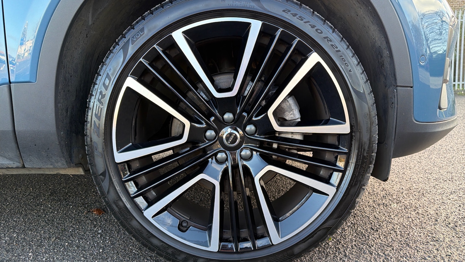 Used Volvo XC40 2025 for sale - 76879216: Photo 9