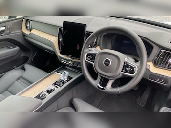 Used Volvo XC60 2025 for sale - 79312109: Photo