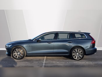 Used Volvo V60 2021 for sale - 76956987: Photo