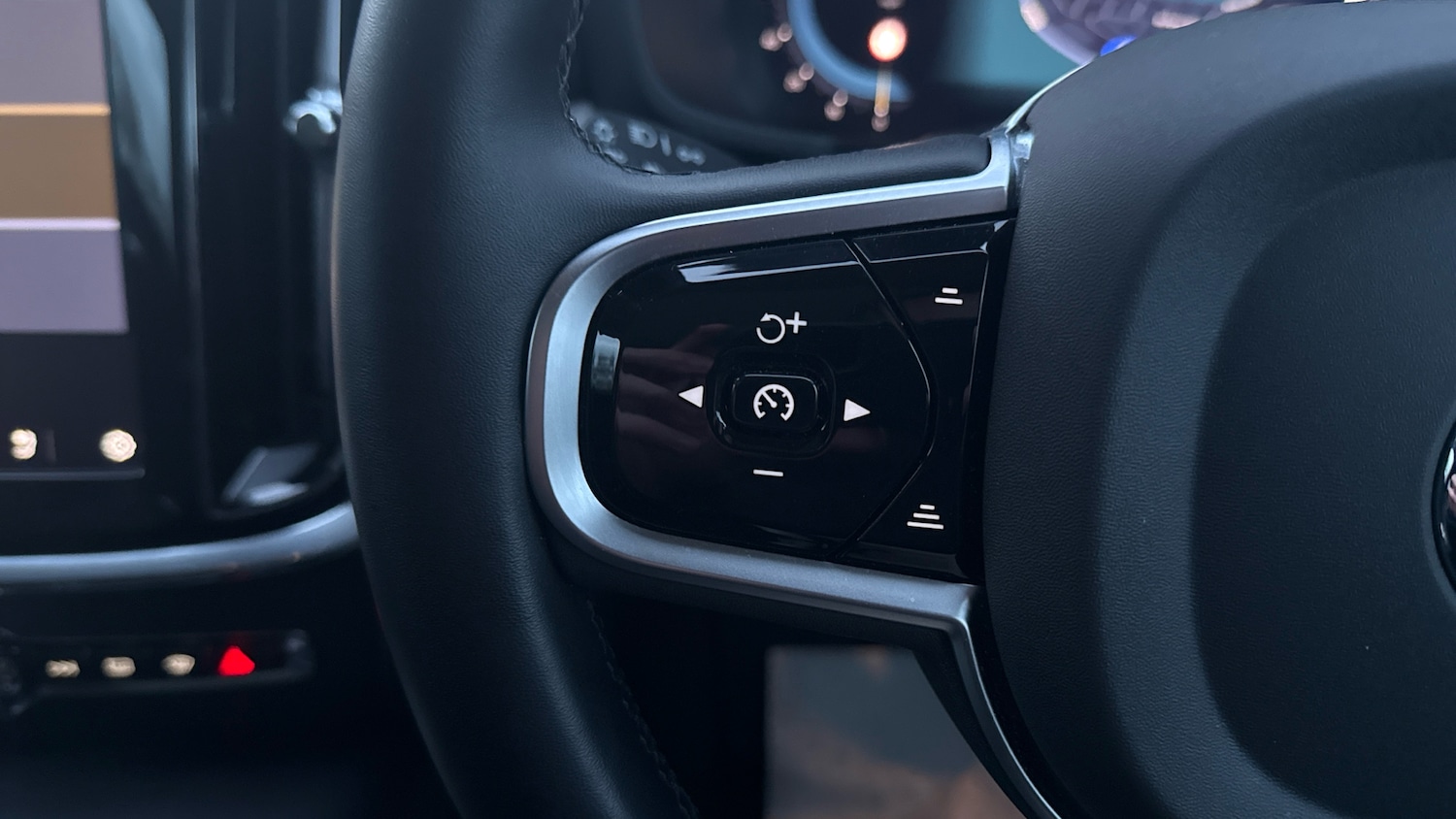 Used Volvo V60 2025 for sale - 76831542: Photo 19